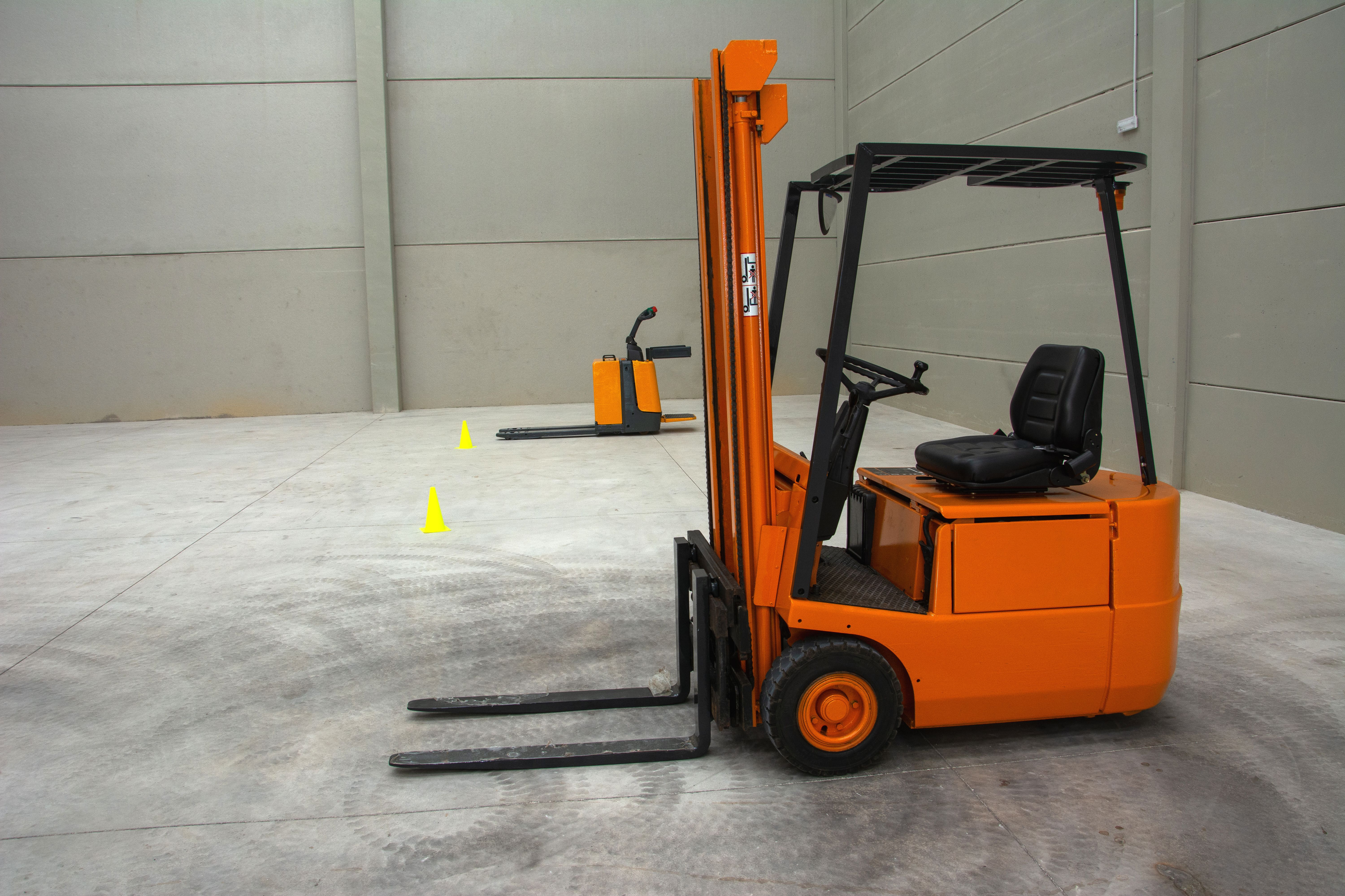 Formazione Operatori Carrelli Elevatori e Muletti (12 ore)