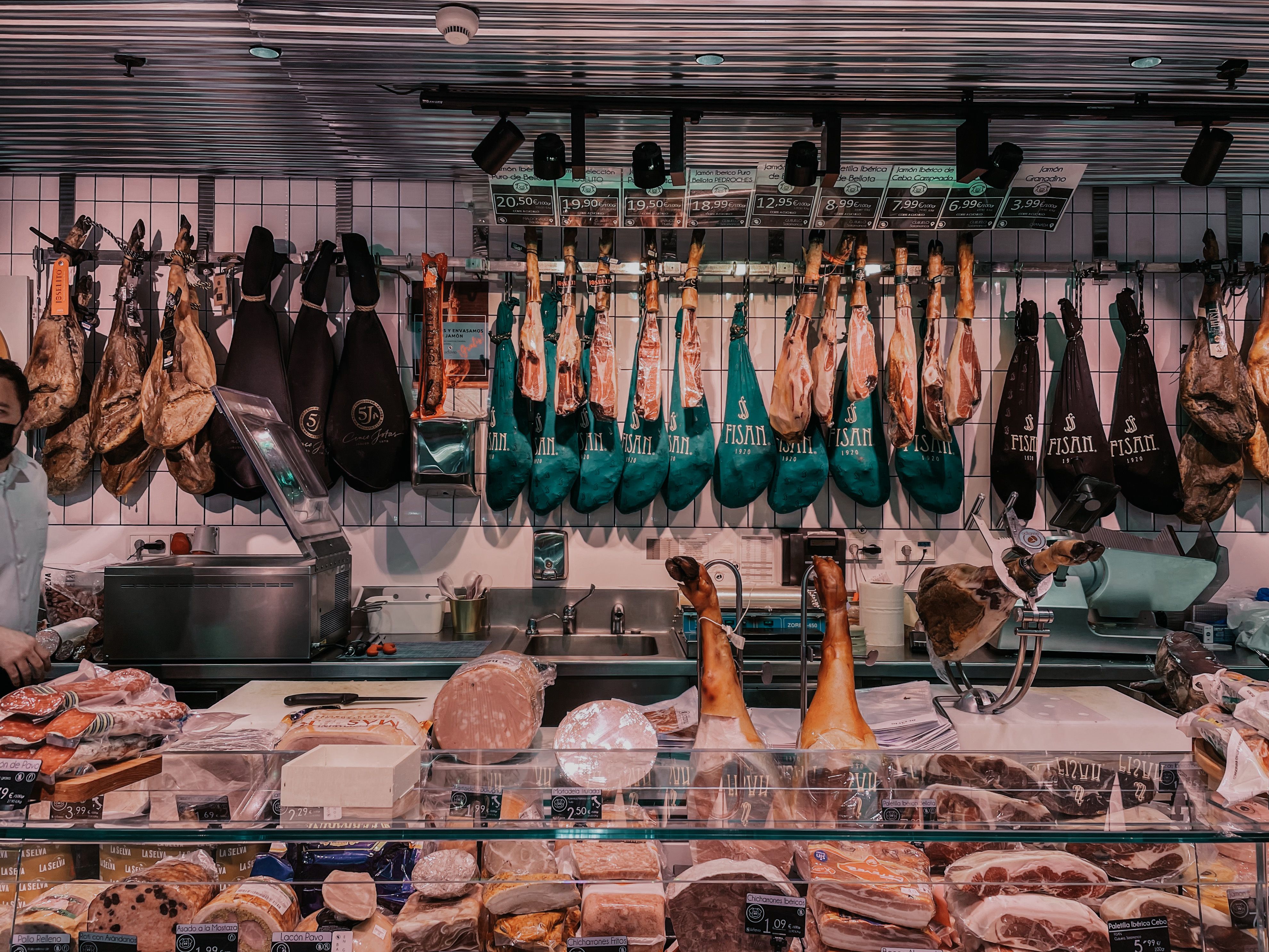 Addetto alla Lavorazione di Salumi e Insaccati